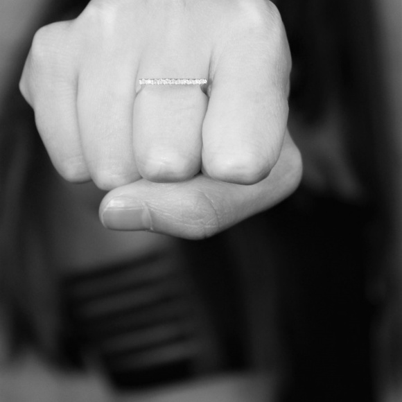 Bar Diamond Ring - Picture 4 of 4